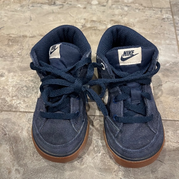 Nike Toddler Capri denim high tops - Picture 2 of 3